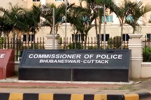 Odisha cops to visit Kolkata for further investigation into fake call centre case