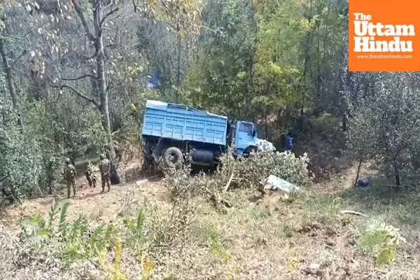 CRPF trooper injured in J&K road accident succumbs