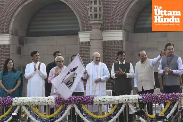 HM Shah flags off Run For Unity, urges people to pledge for Viksit Bharat