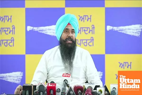 AAP criticizes centre for rejecting Punjab’s Rs 1200 Crore demand for stubble management