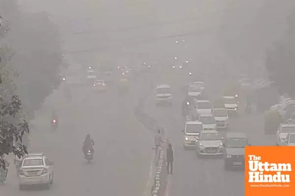 Delhi-NCR engulfed in thick smog as air quality deteriorates