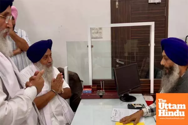 Sukhbir Badal seeks quick resolution from Sri Akal Takht