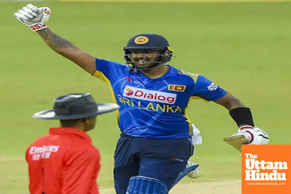 1st ODI: Fernando, Mendis star with tons as Sri Lanka beat NZ in rain-hit match