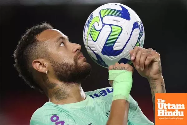 Santos hoping for Neymars return in 2025