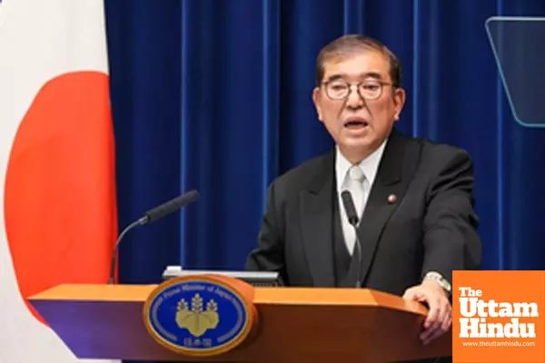 Japanese govt approves 250 billion USD economic package to ease prices