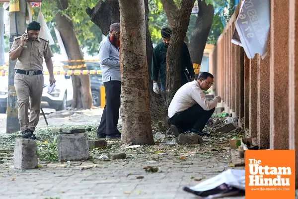 Delhi Shockwave: Rohini School Hit with Bomb Threat Just One Day After Prashant Vihar Blast