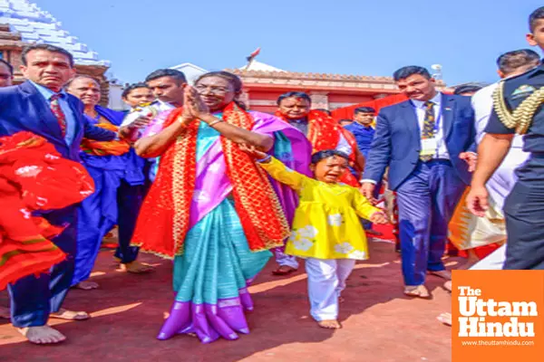 Puri: President Droupadi Murmu visits Shree Jagannath Temple