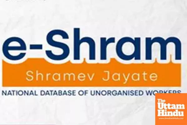 Over 30.43 cr unorganised workers now registered on eShram portal: Centre