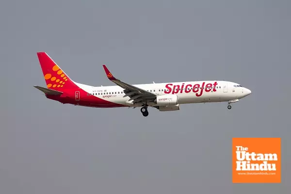 Monday Blues for SpiceJet: Flight diverted to Patna airport after windshield glitch