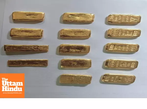 BSF seizes gold valued at Rs 1.28 crore close to Indo-B’desh border, smuggler arrested