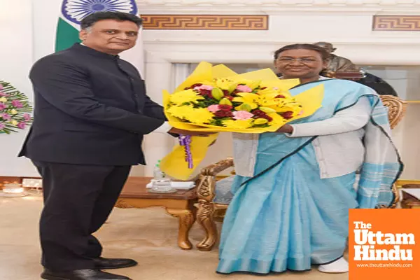 New Delhi: K. Sanjay Murthy, Comptroller and Auditor General of India, calls on President Droupadi Murmu