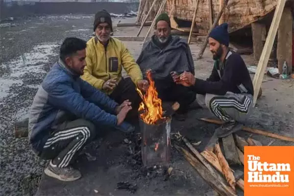 Jammu records season’s lowest minimum temperature as Kashmir valley shivers