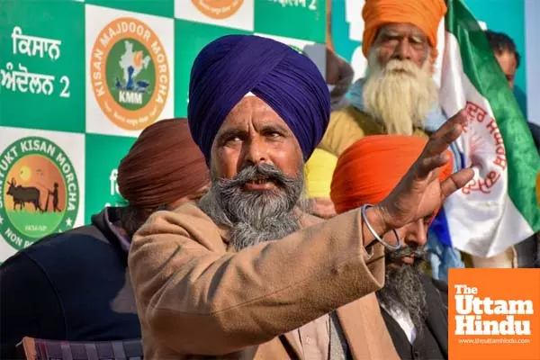 How do 101 farmers on foot pose threat to national peace, asks Pandher