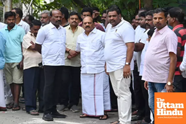 Chennai: Tamil Nadu Ministers pay their last respects to E.V.K.S. Elangovan