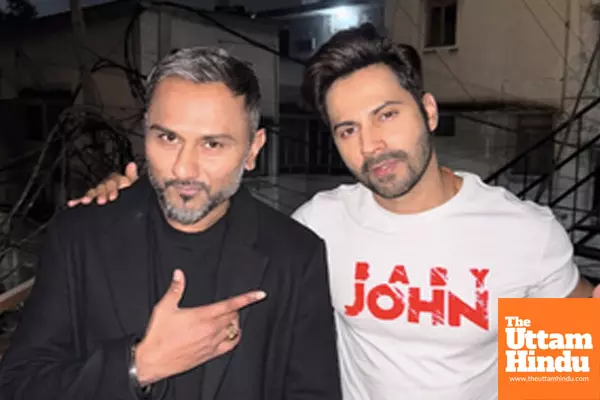 Yo Yo Honey Singh, Varun Dhawan do ‘Nain Matakka’ in West Delhi