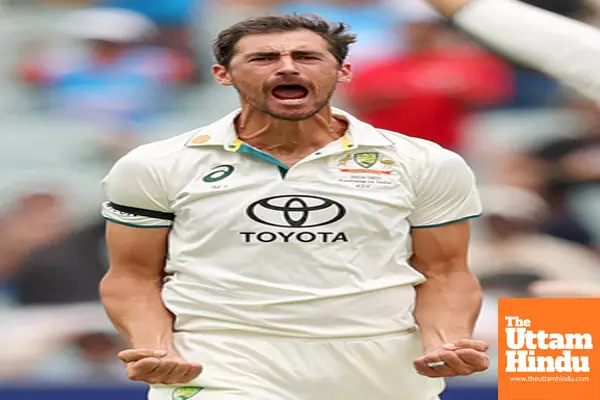 3rd Test: Starc, Hazlewood leave India in deep trouble after Australia make 445