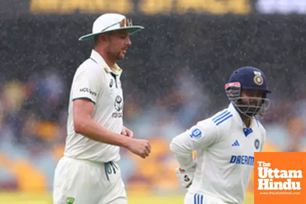 3rd Test: Australia pacers dominate India on frustrating rainy day