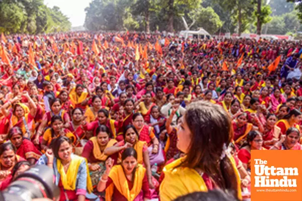 Bhubaneswar: Mass Protest by Anganwadi Workers