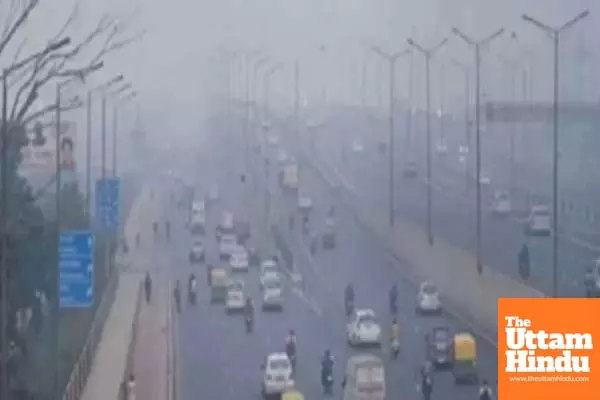 Air Quality in Delhi-NCR Plummets, AQI Hits 400; Strict Graph-4 Restrictions Now in Place