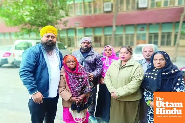 Bajrangi Bhaijaan in Real Life: Indian Woman Reunited with Family in Emotional Border Reunion After 22 Years in Pakistan