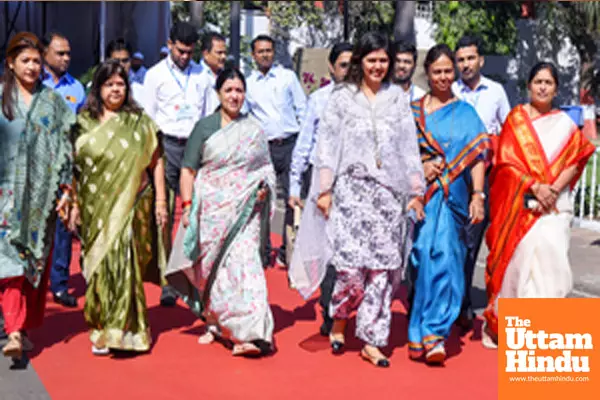 Nagpur: Maharashtra Cabinet Minister Pankaja Munde arrives with other MLAs for the second day of the winter session