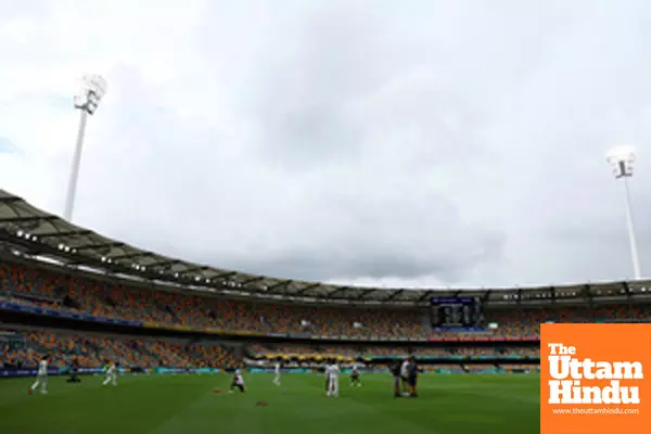 3rd Test: Rain forces early lunch after Australia bowl out India for 260, take 185-run lead