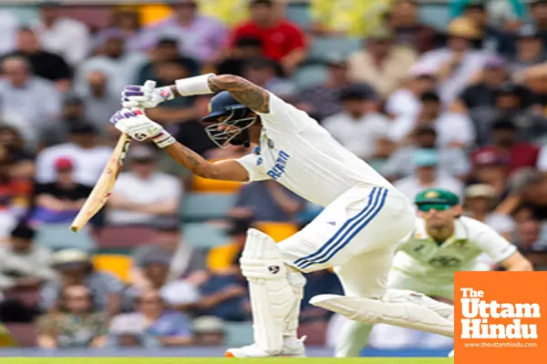 3rd Test: India reach 8/0 in chase of 275 as bad light forces tea break