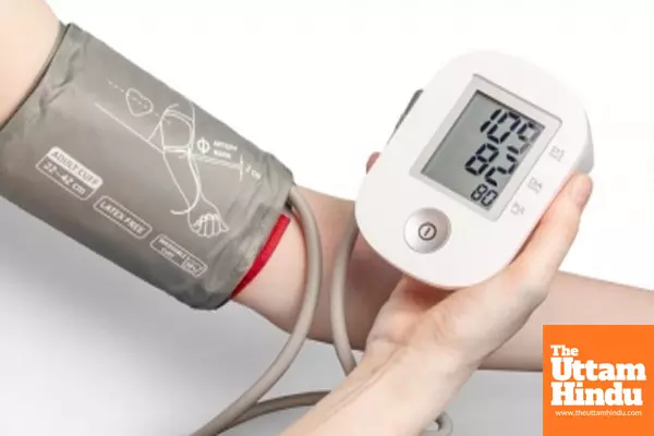 Many factors distort blood pressure reading: report