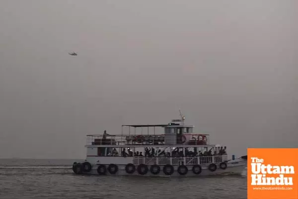 13 Dead as Indian Naval Boat Collides with Passenger Ferry Near Mumbai, Over 100 Rescued