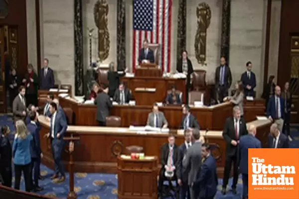 US House passes plan to fund government