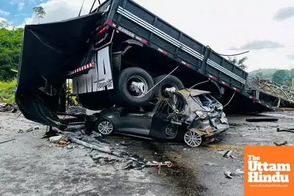 Tragedy on the Road: 38 Dead in Bus and Truck Collision; Cause Still Under Investigation