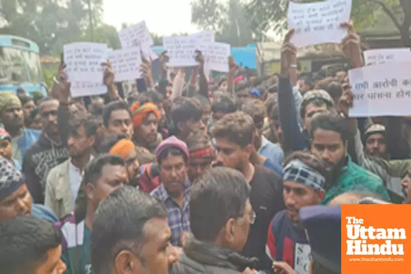 Public outrage in Jharkhands Giridih over murder, police station gheraoed