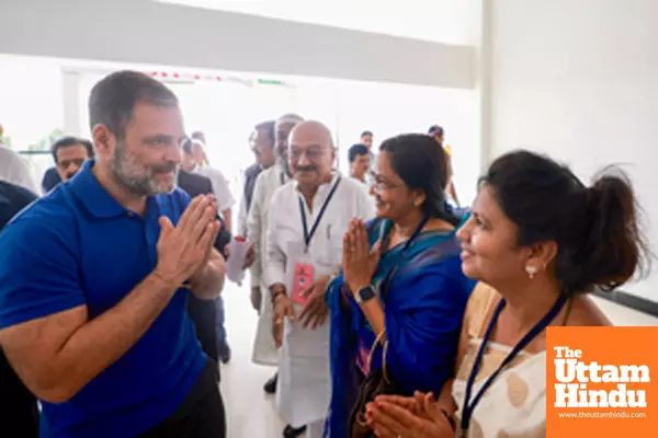 Mumbai: LoP Rahul Gandhi arrives to meet he families of victims of Parbhani violence