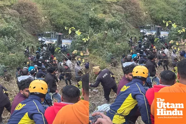 Bus Falls Into 1500-Foot Gorge, 4 Dead in Horrific Accident: Video Surfaces