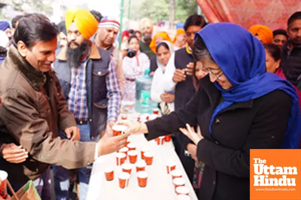 New Delhi: Delhi Chief Minister Atishi participates in a langar