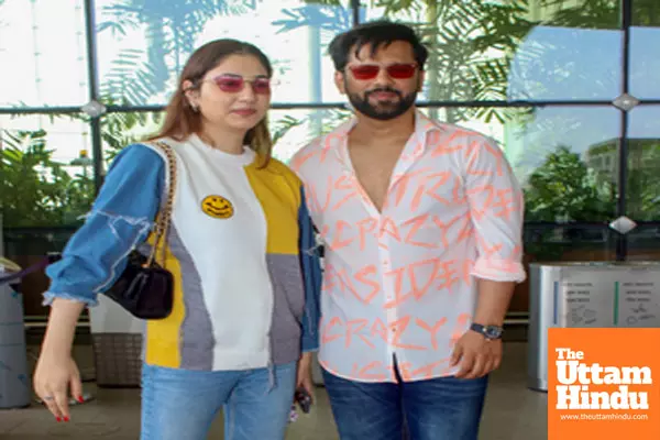 Mumbai: Celebrities Spotted At Airport