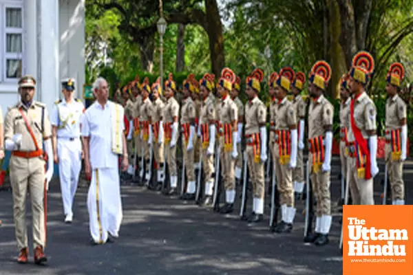 Thiruvananthapuram: Newly appointed Kerala Governor Rajendra Vishwanath Arlekar inspects the Guard of Honour