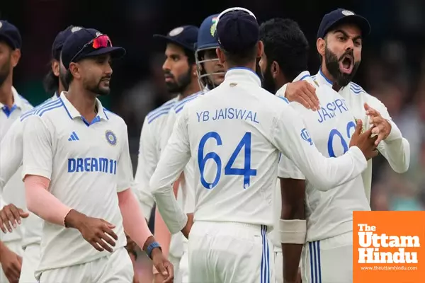 India Takes 4-Run Lead After Dismissing Australia for 181 on Day 2 of Fifth Test at SCG