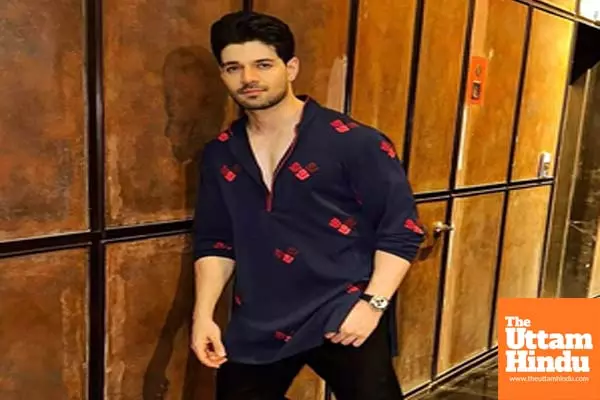 Aditya Pancholis son Sooraj Pancholi is all set to star in his first-ever biopic