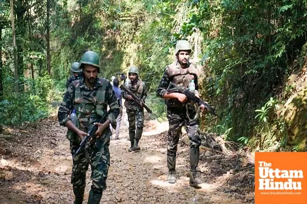 4 Naxalites Killed, Head Constable Martyred in Abujhgarh Encounter; Search Operation Underway