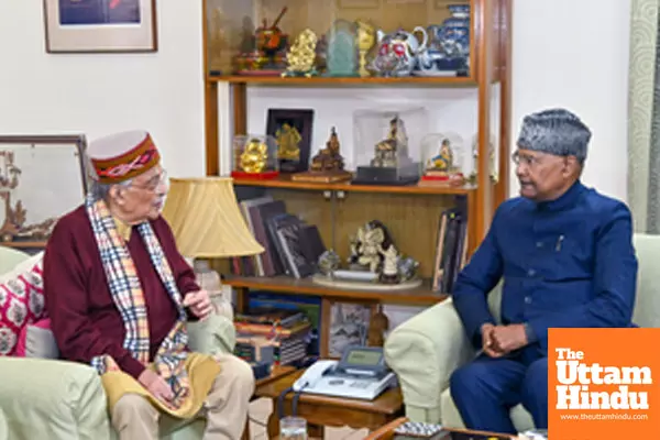 New Delhi: Former President Ram Nath Kovind visits veteran BJP leader Murli Manohar Joshi