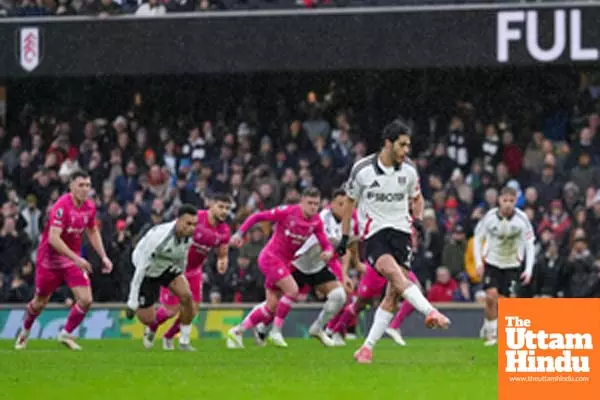 Fulham extend unbeaten streak to eight games with 2-2 draw vs Ipswich Town