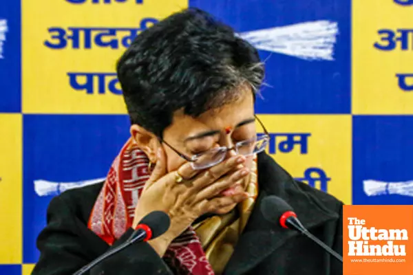 New Delhi: Delhi CM Atishi breaks down during a press conference