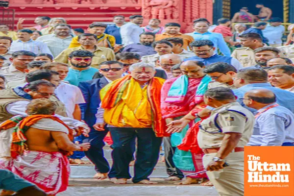 Puri: External Affairs Minister S. Jaishankar visits Jagannath Temple