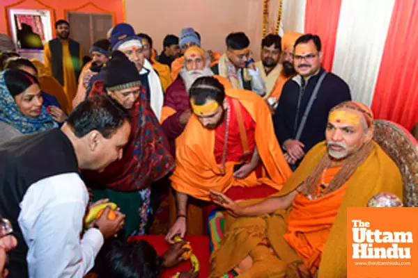 Prayagraj: Shankaracharya Swami Avimukteshwaranand Saraswati Ji Maharaj arrives at Sangam ahead of the Maha Kumbh Mela 2025