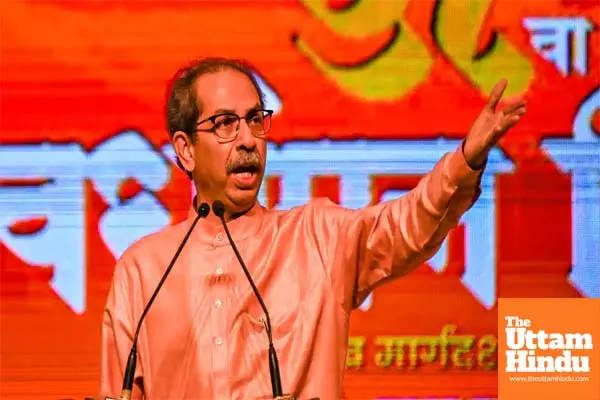 Uddhav Thackerays Shiv Sena bats for Kejriwal, accuses Delhi L-G of BJP bias, nudges Cong