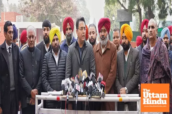 AAP Delegation Meets Governor on Chandigarh Chief Secretary Issue, Says Centre is Treating Punjab Unfairly