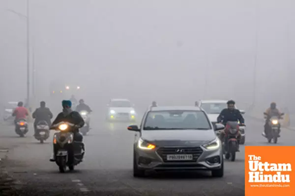 Amritsar: Vehicles move through dense smog on a foggy winter morning