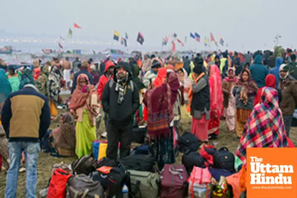 Prayagraj: Devotees arrive on the banks of the Sangam ahead of the Maha Kumbh Mela 2025