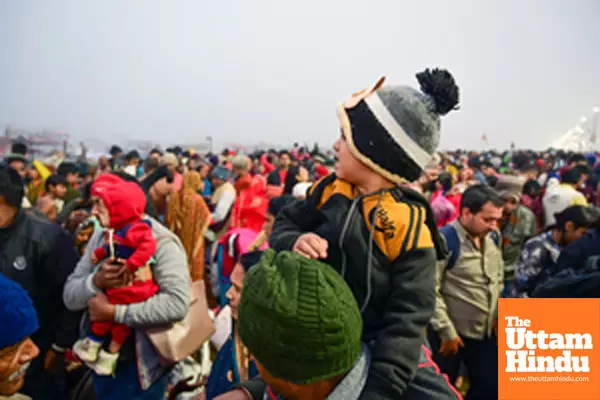 Prayagraj: Devotees gather in large numbers to take a holy bath at the Sangam on the occasion of Paush Purnima